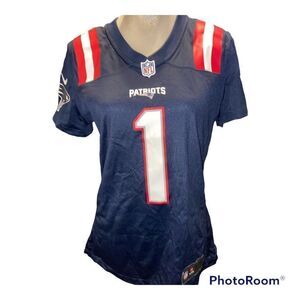 NWT NIKE NFLPA Patriots #1 Cam Newton Short Sleeve Top